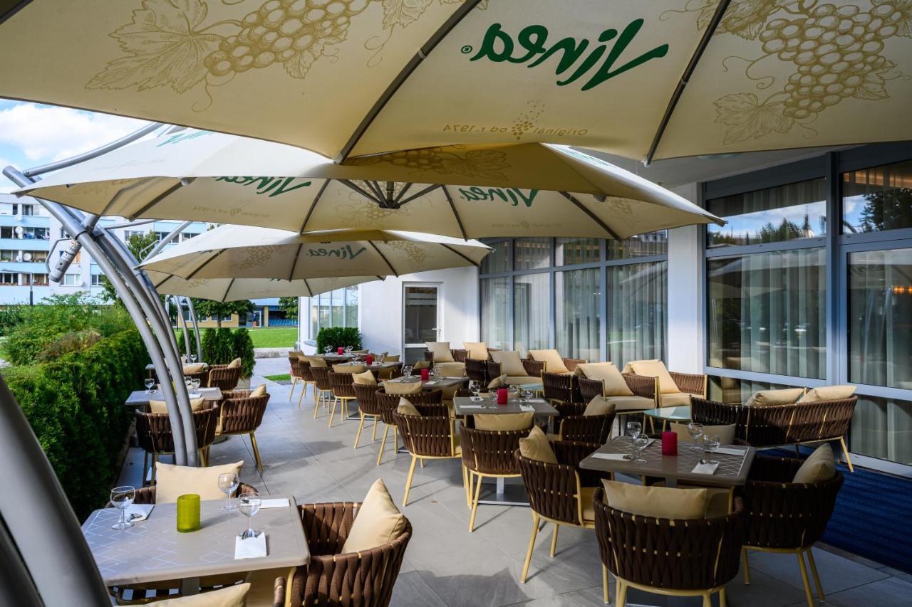 Hotel Lux Banská Bystrica Exterior foto